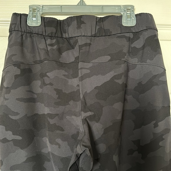 Lululemon black camo track pants - Picture 3 of 3
